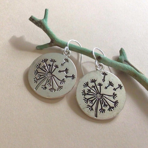 New Sundance charm Dandelion earrings - Picture 2 of 10